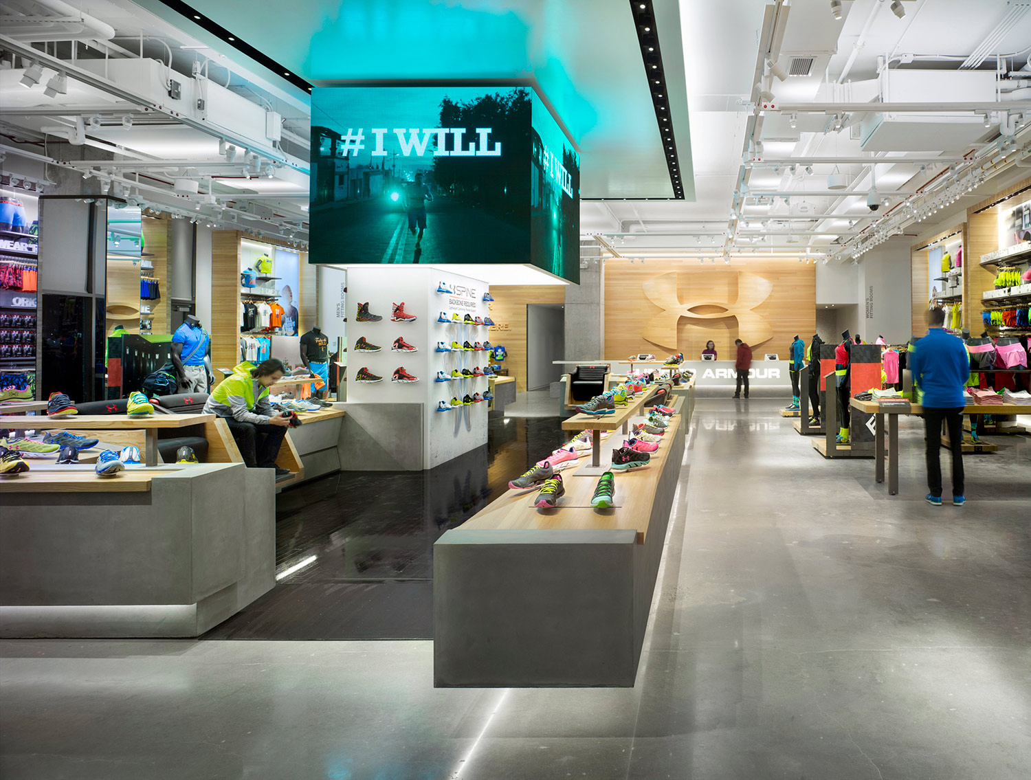 UNDER-ARMOUR_AMERLUX.jpg UNDER-ARMOUR_AMERLUX.jpg